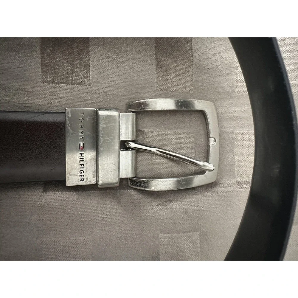Tommy Hilfiger Belt 40 Brown Black Reversible‎ Leather Dress Buckle Logo Classic